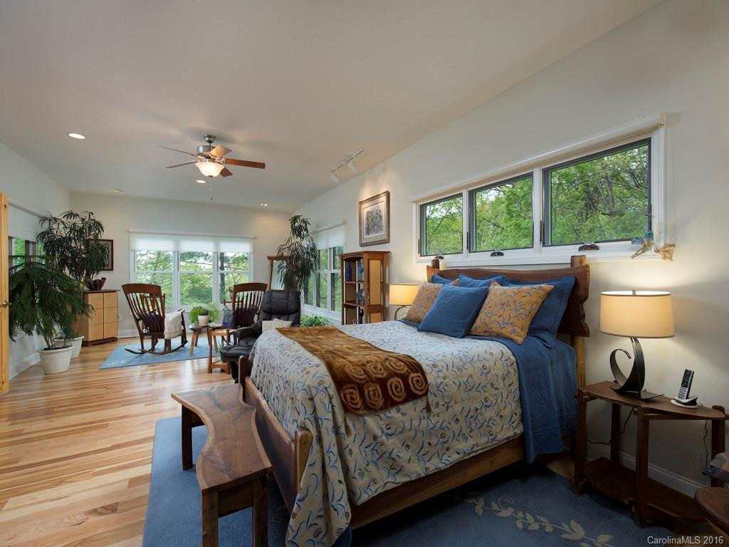 90 Courseview Drive #240 - Photo 8