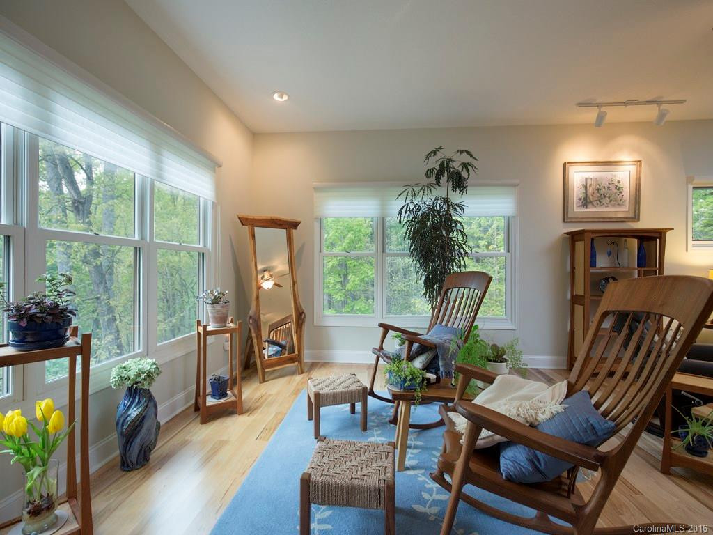 90 Courseview Drive #240 - Photo 9