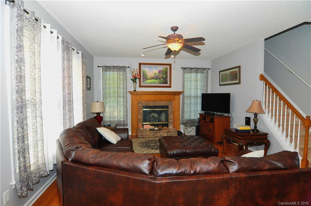 30 Poplar Grove Court - Photo 4
