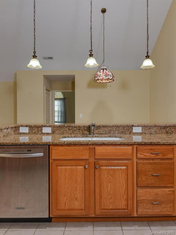 37 Mountain Meadow Circle #UI1 - Photo 14