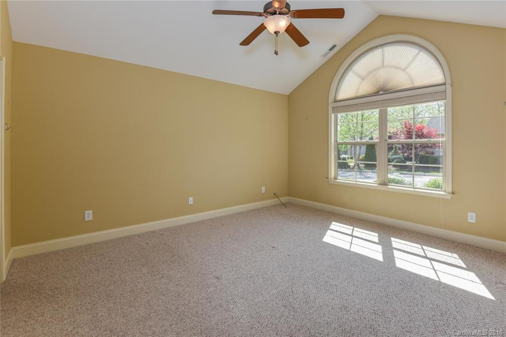 37 Mountain Meadow Circle #UI1 - Photo 16