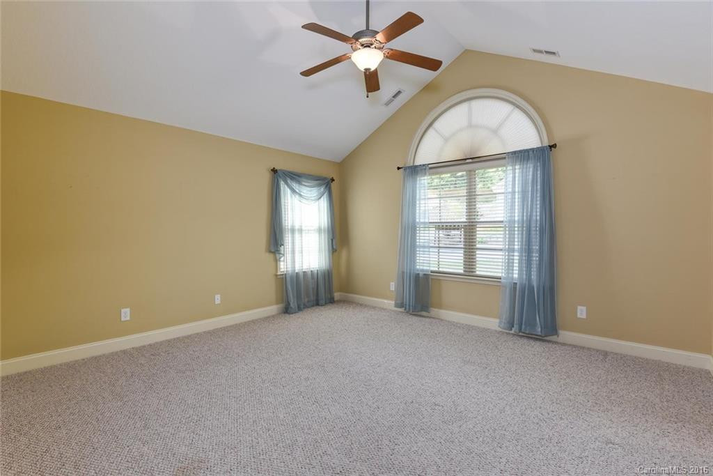 37 Mountain Meadow Circle #UI1 - Photo 18
