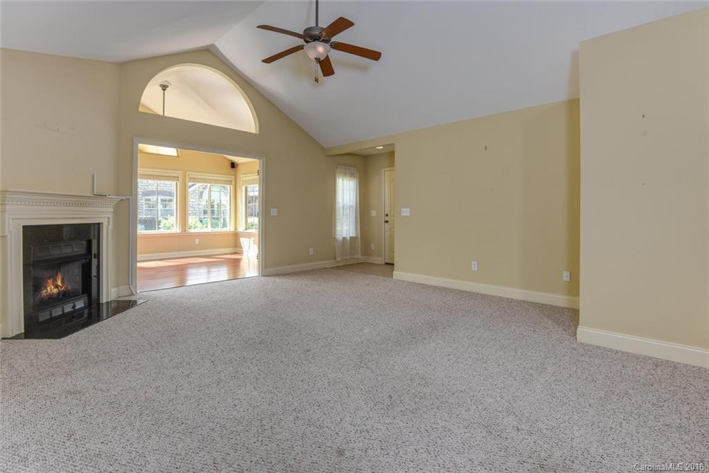37 Mountain Meadow Circle #UI1 - Photo 8