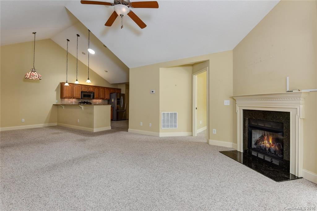 37 Mountain Meadow Circle #UI1 - Photo 9