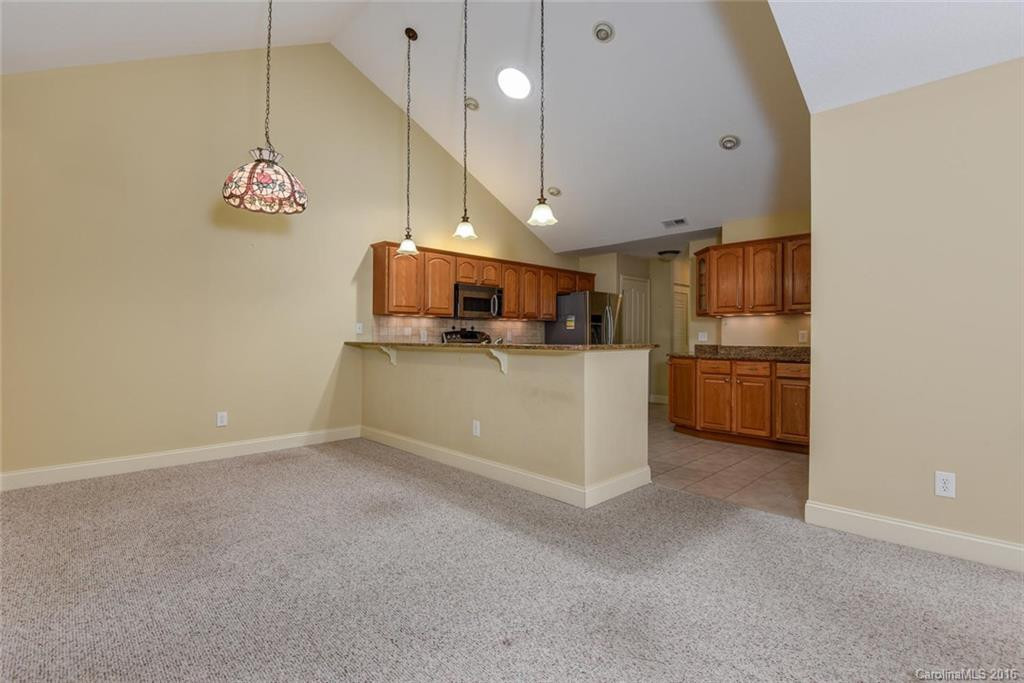 37 Mountain Meadow Circle #UI1 - Photo 10