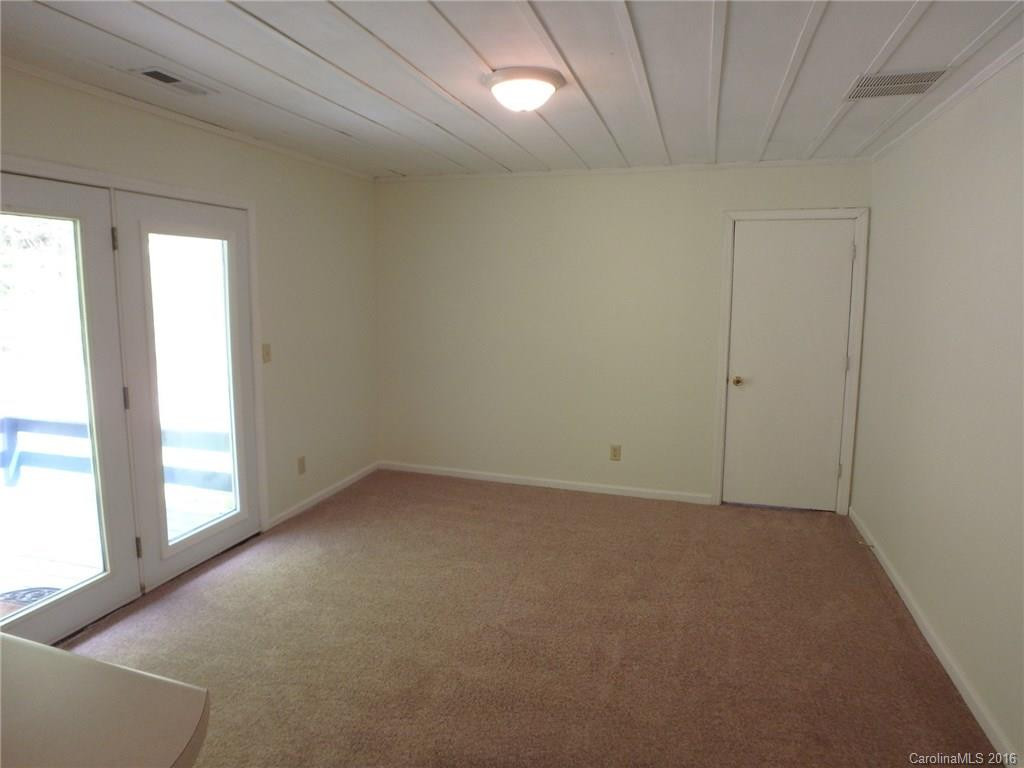 268 Paint Fork Road - Photo 10