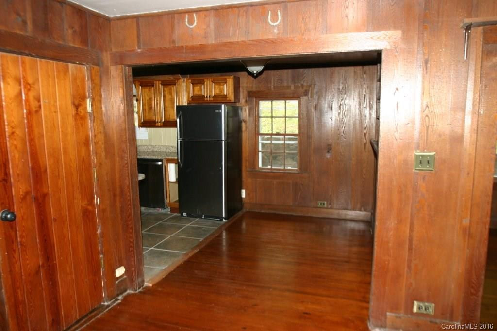 32 Lower Bat Cave Drive - Photo 11