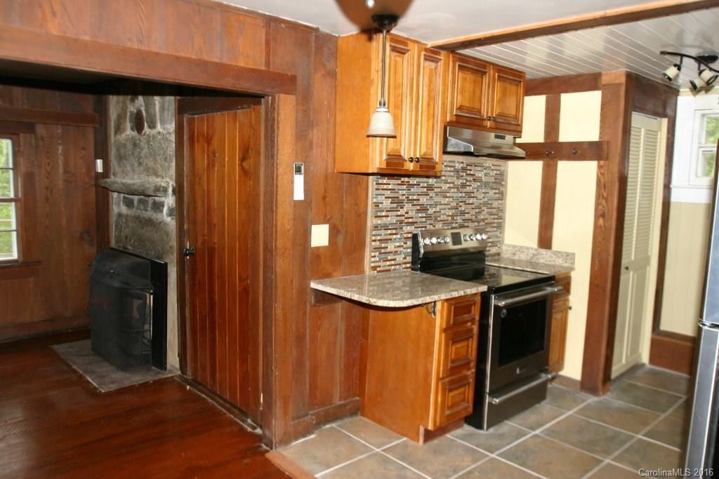 32 Lower Bat Cave Drive - Photo 5
