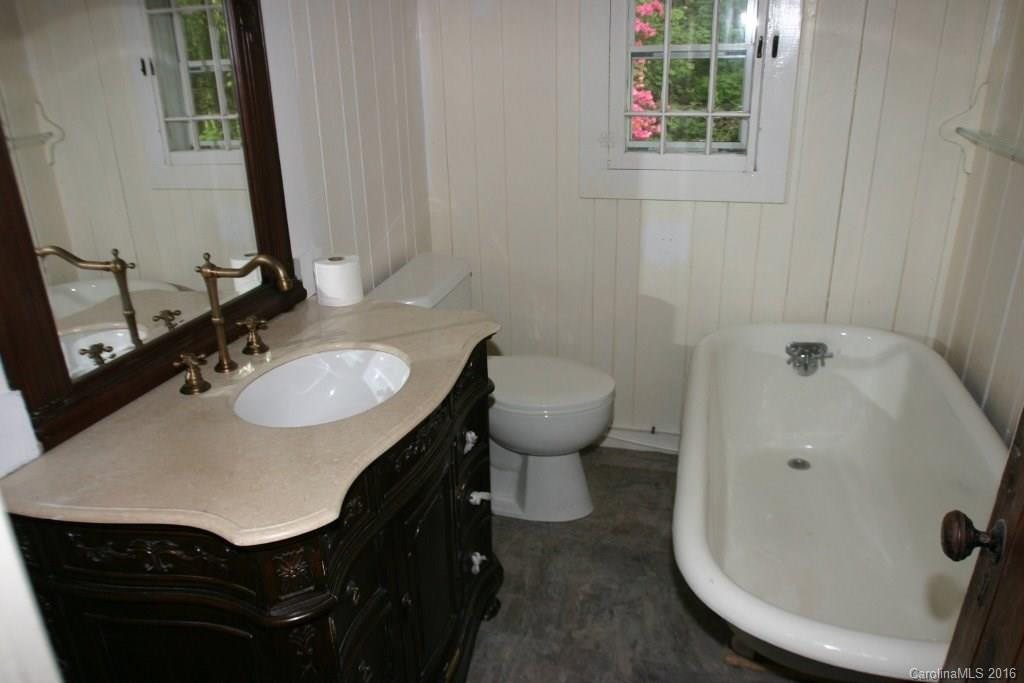 32 Lower Bat Cave Drive - Photo 8