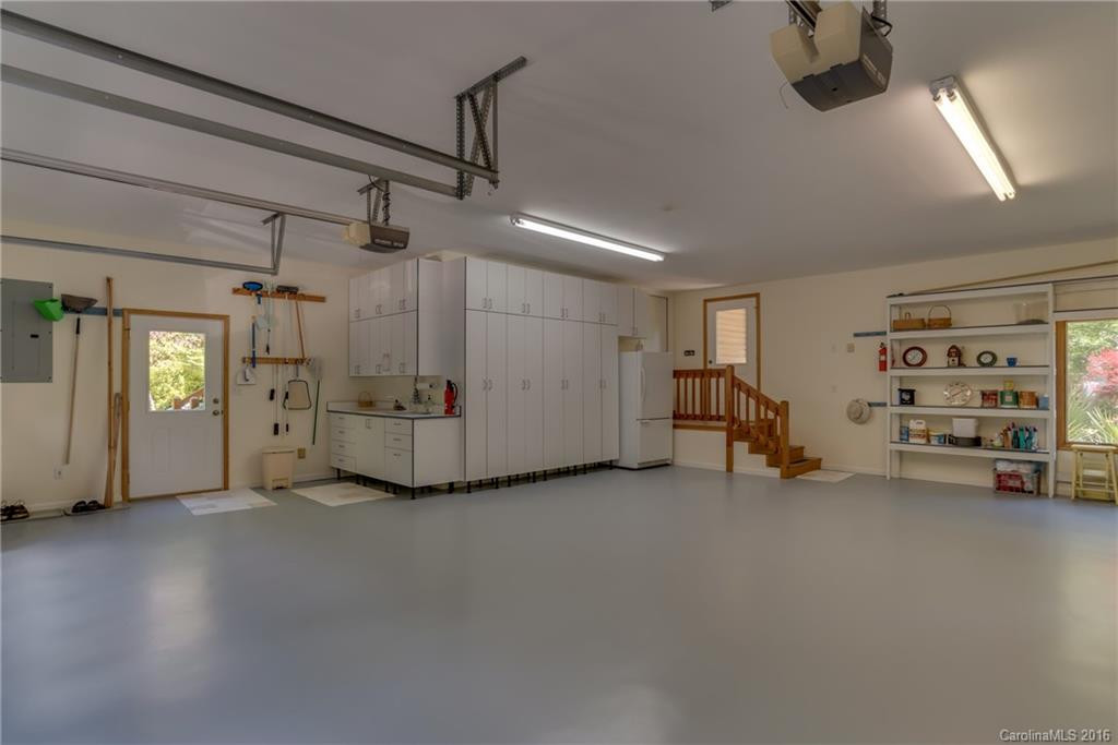 105 Brookside Drive - Photo 18