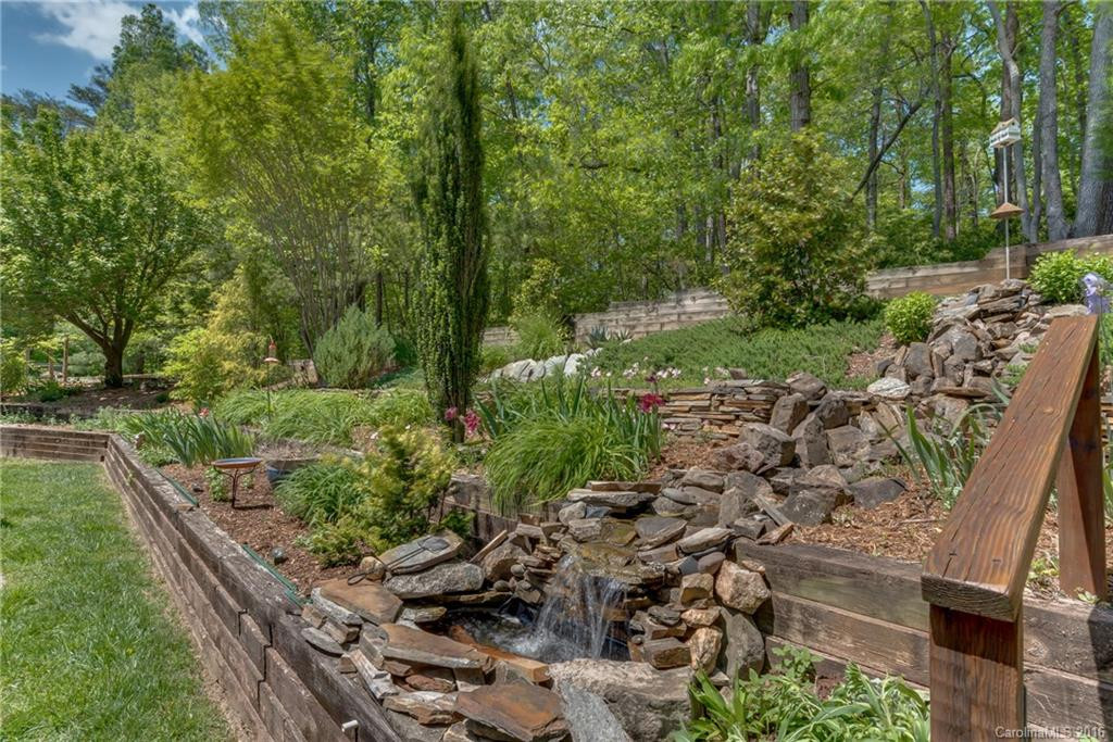 105 Brookside Drive - Photo 22