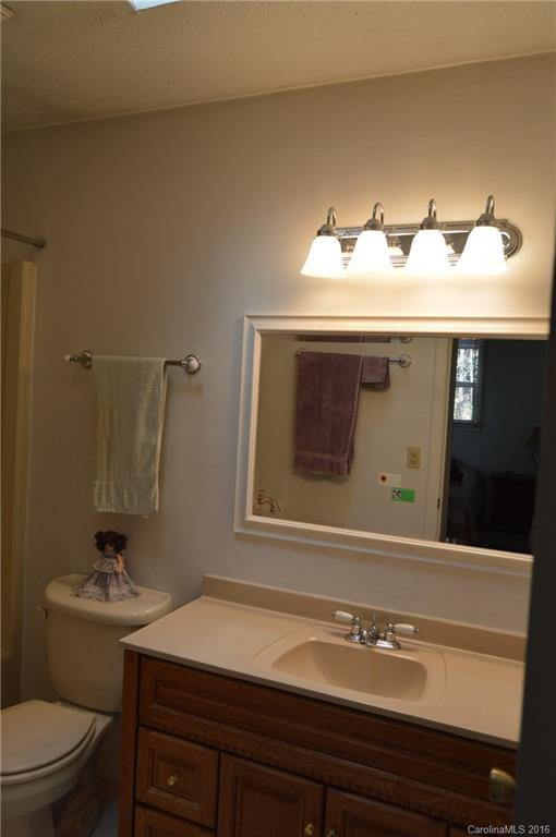 1275 Lakeside Drive - Photo 11
