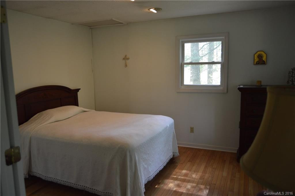 1275 Lakeside Drive - Photo 6