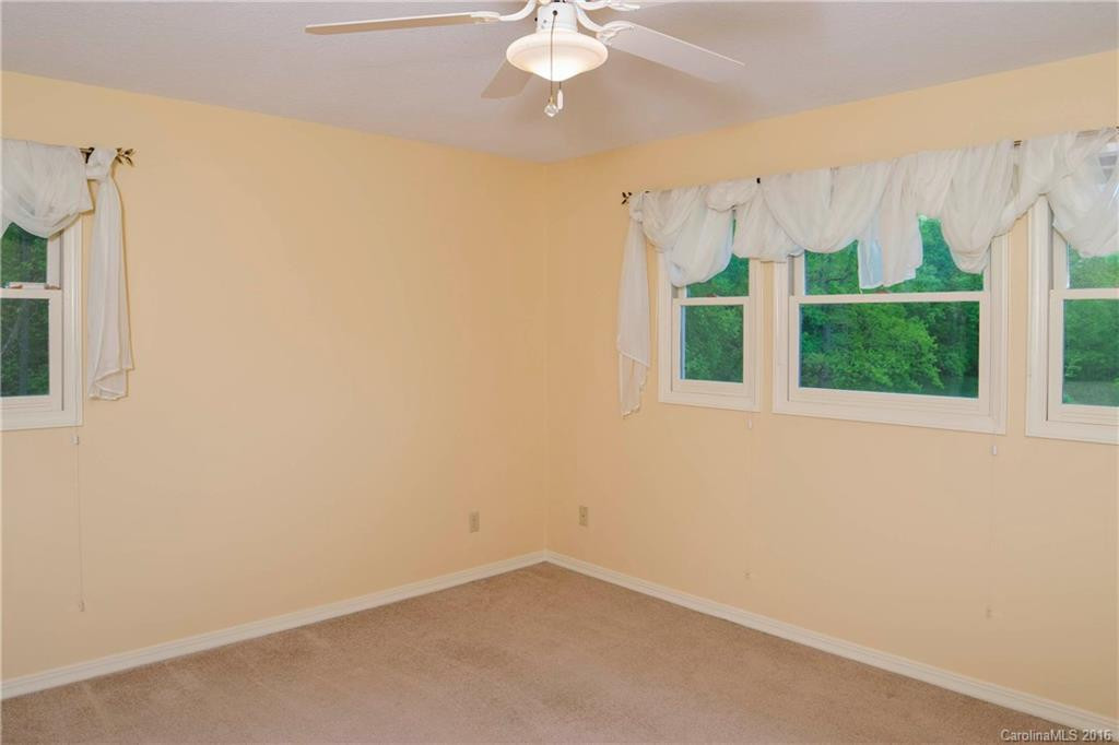 210 Clearview Drive - Photo 17