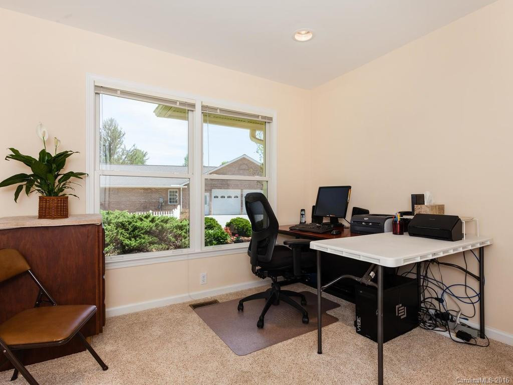 120 Silver Pine Drive - Photo 13