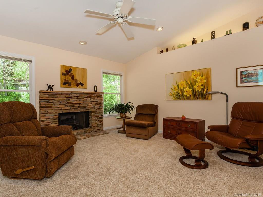 120 Silver Pine Drive - Photo 4