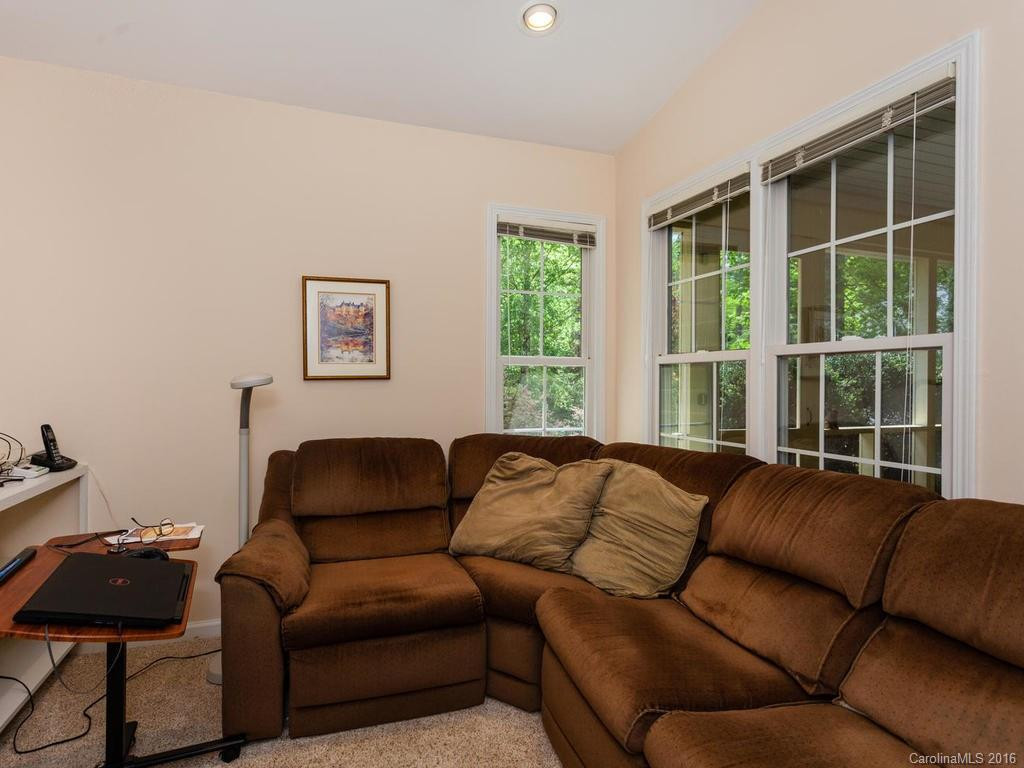 120 Silver Pine Drive - Photo 10