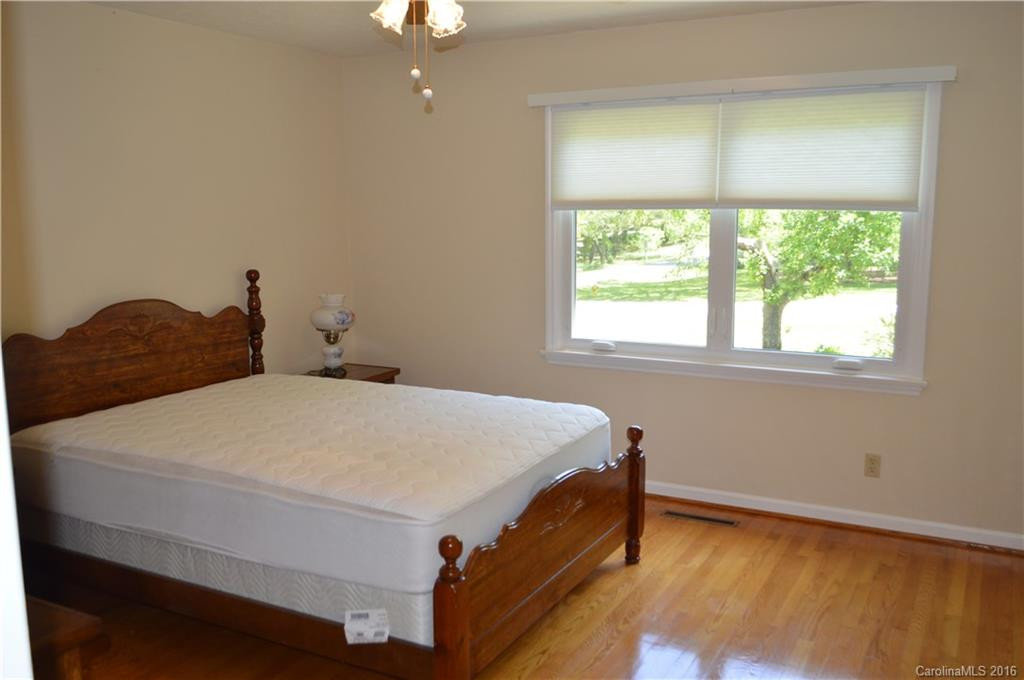 202 Beth Drive - Photo 3