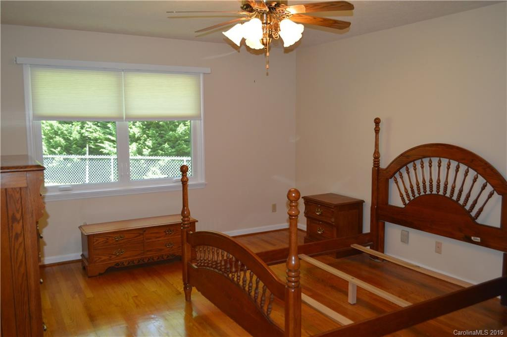 202 Beth Drive - Photo 5