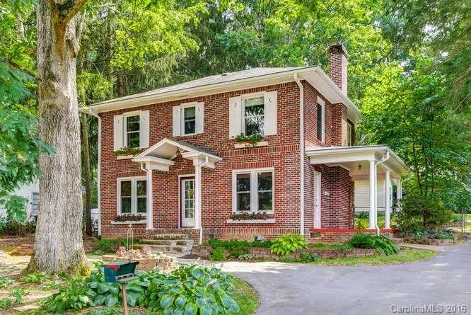 945 Hendersonville Road