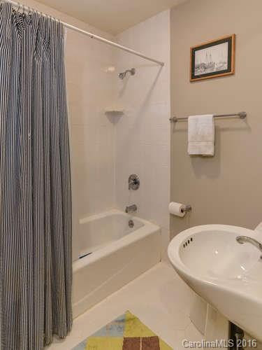 945 Hendersonville Road - Photo 17