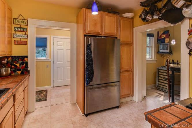 945 Hendersonville Road - Photo 7
