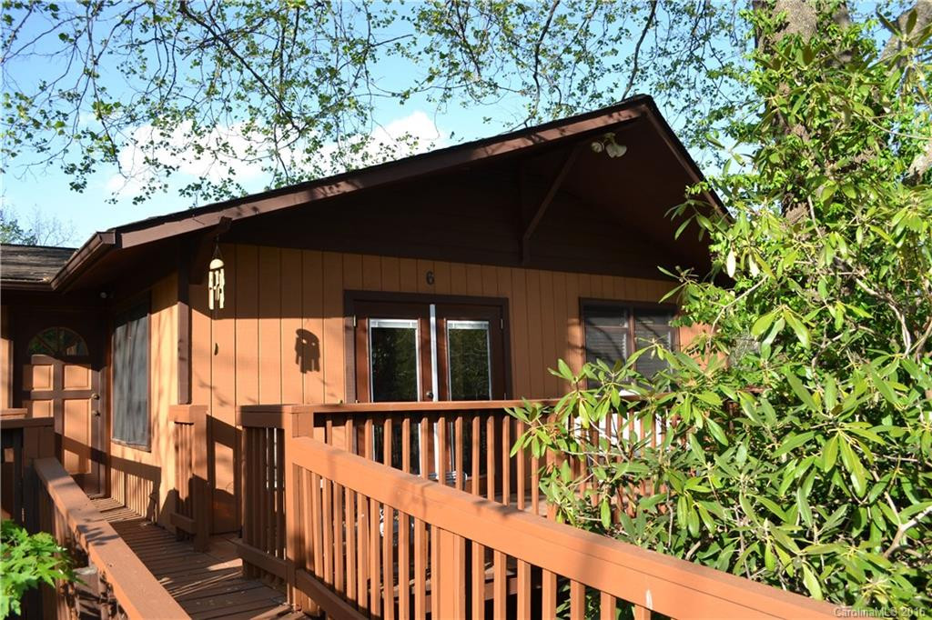 6 Bear Creek Road