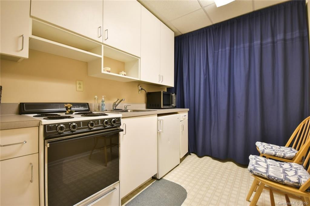 32 Hunting Lodge Drive #4 & 10 - Photo 16