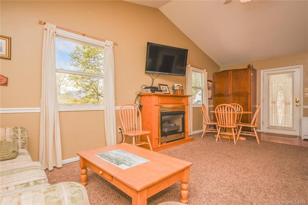 32 Hunting Lodge Drive #4 & 10 - Photo 19