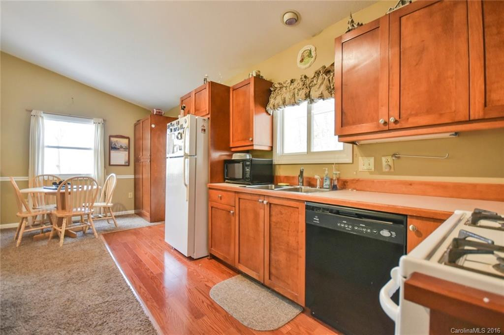 32 Hunting Lodge Drive #4 & 10 - Photo 7