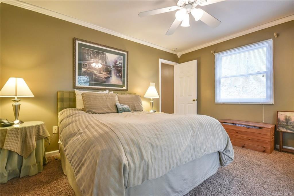 32 Hunting Lodge Drive #4 & 10 - Photo 10