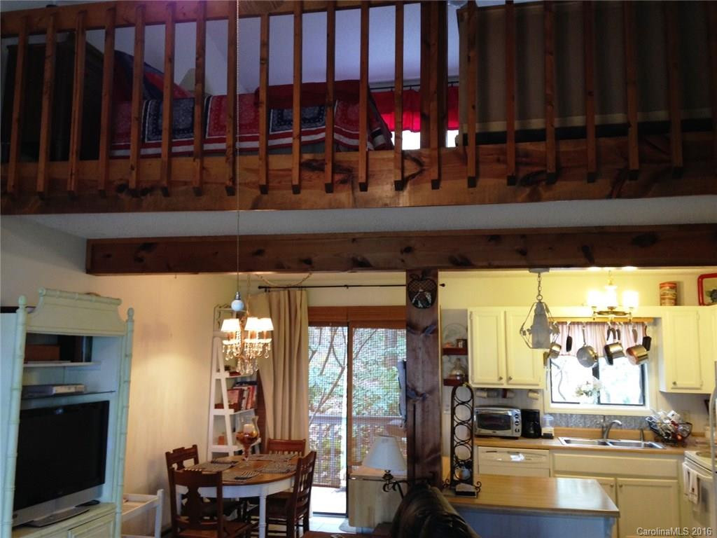 2540 Summit Drive - Photo 14