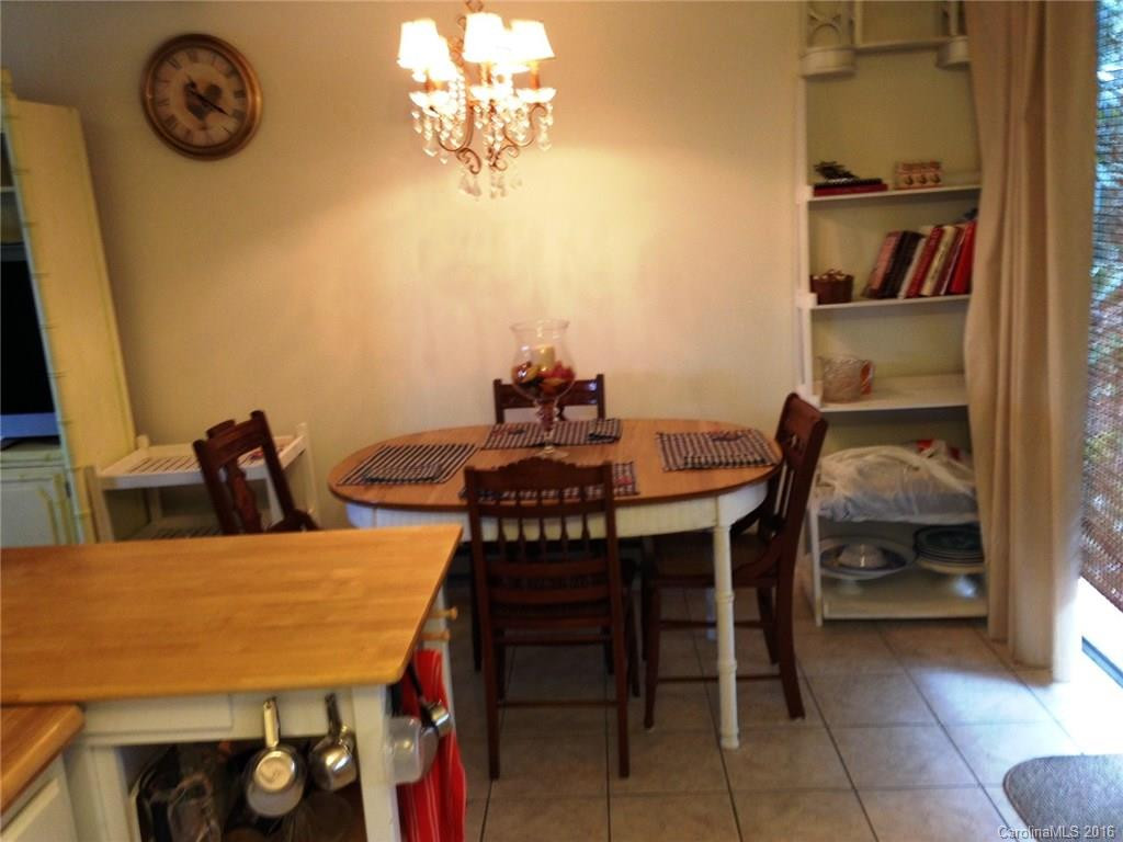 2540 Summit Drive - Photo 19