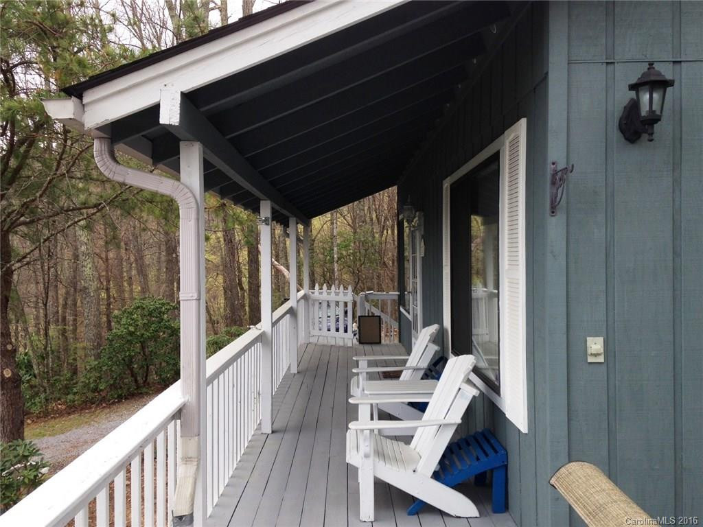 2540 Summit Drive - Photo 3