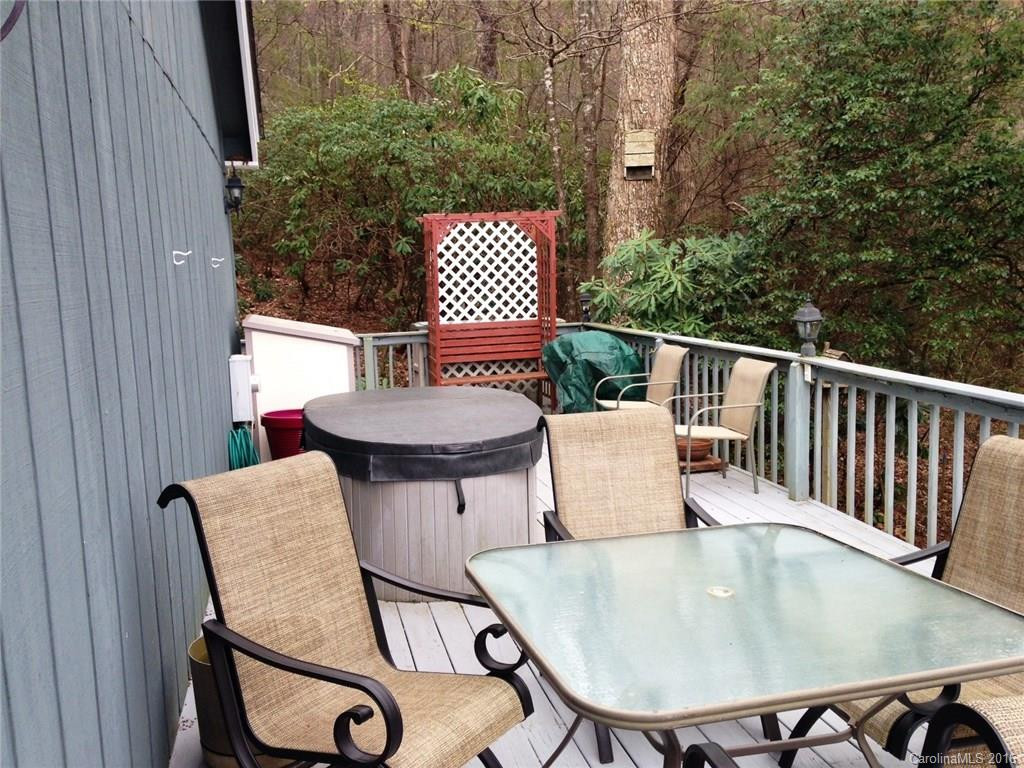2540 Summit Drive - Photo 4