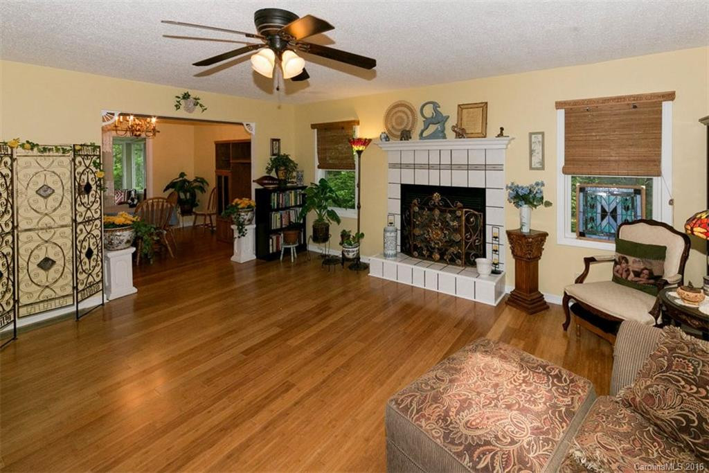 208 Pine Berry Circle - Photo 2