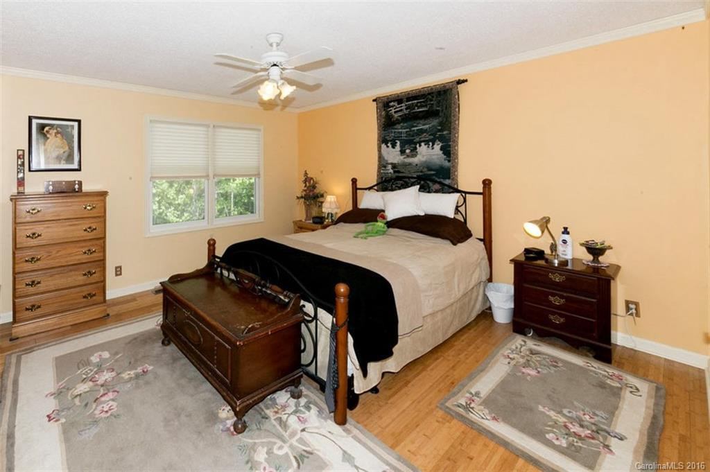 208 Pine Berry Circle - Photo 4