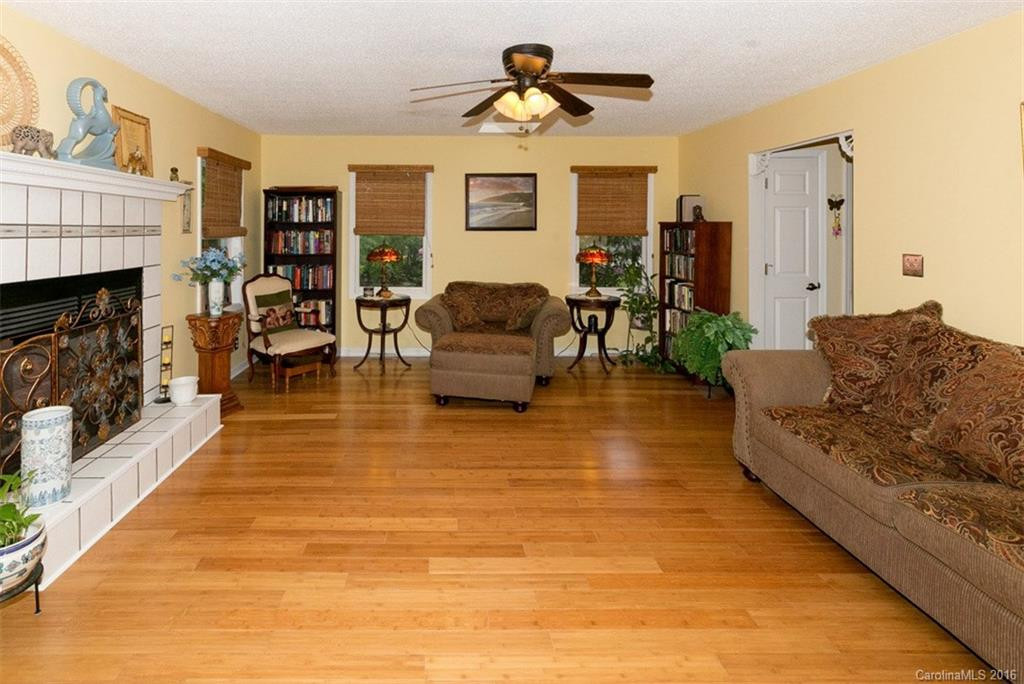 208 Pine Berry Circle - Photo 10
