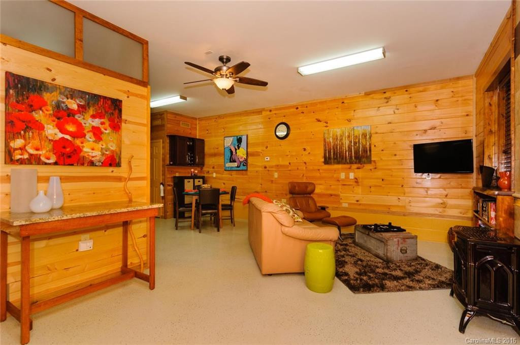 158/162 Rumbough Place #102/102A - Photo 3