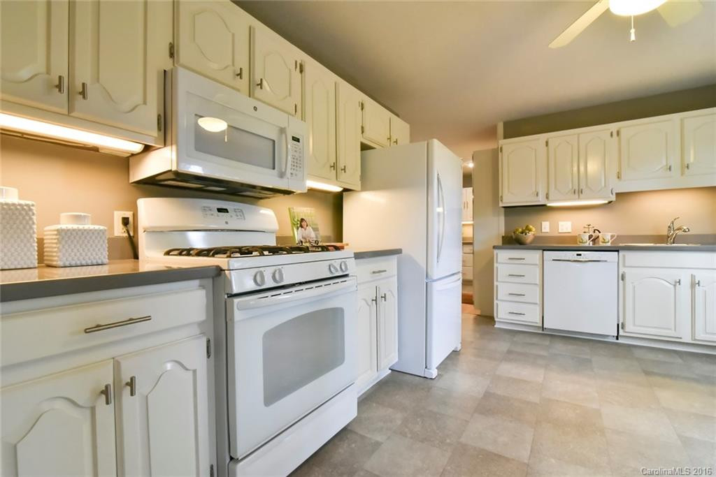 70 Blackwood Road - Photo 17