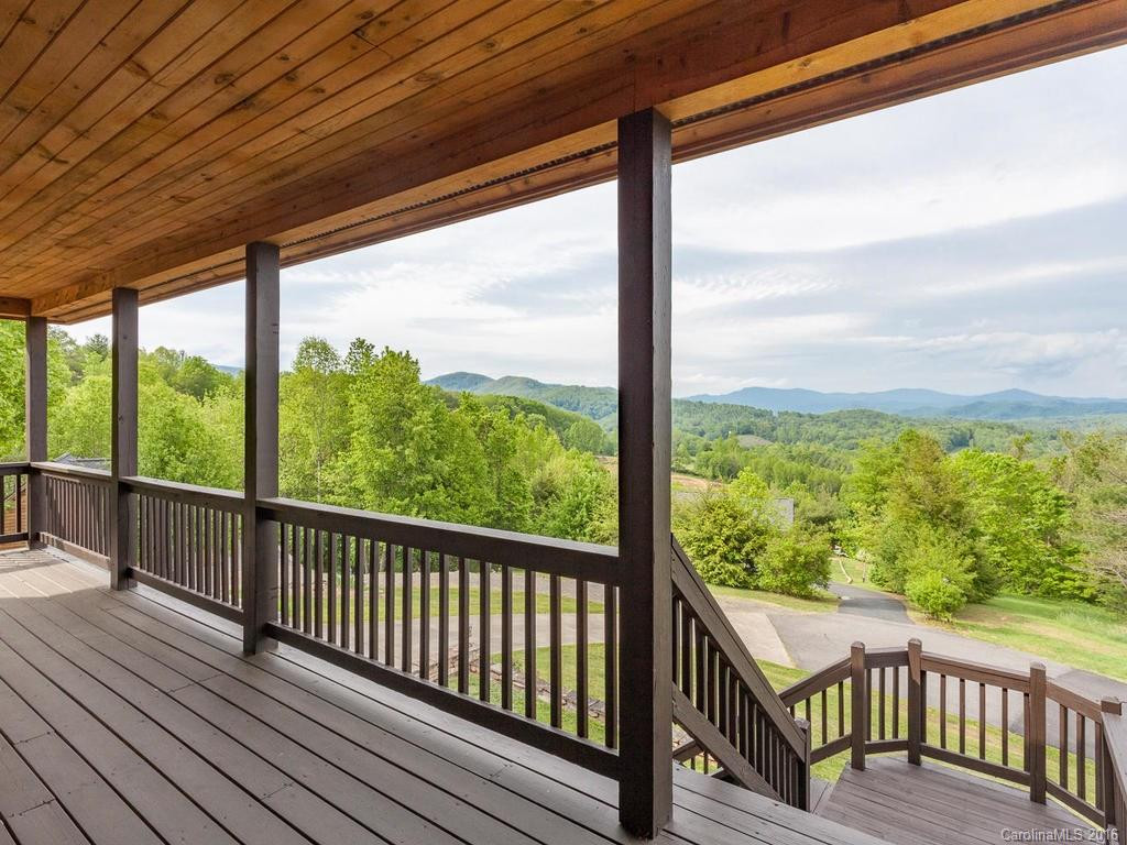371 Parkview Drive - Photo 2