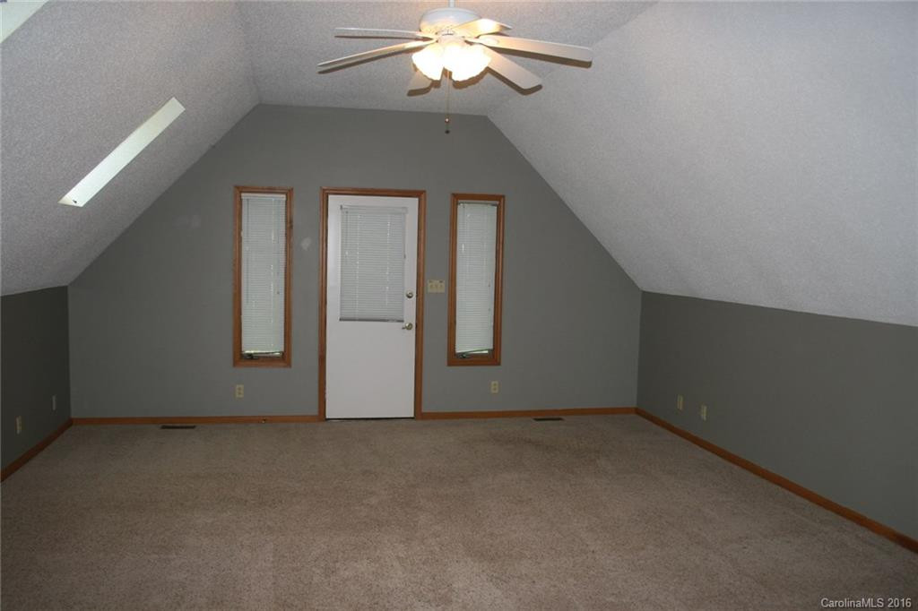 46 Golden Oaks Lane - Photo 10