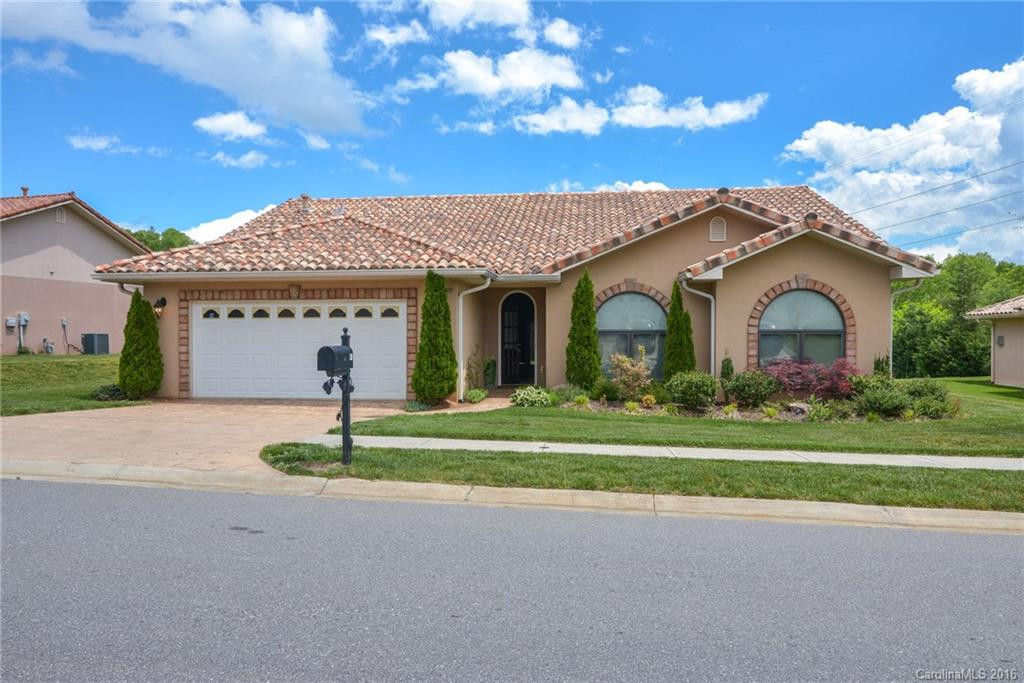 40 Pacifico Drive