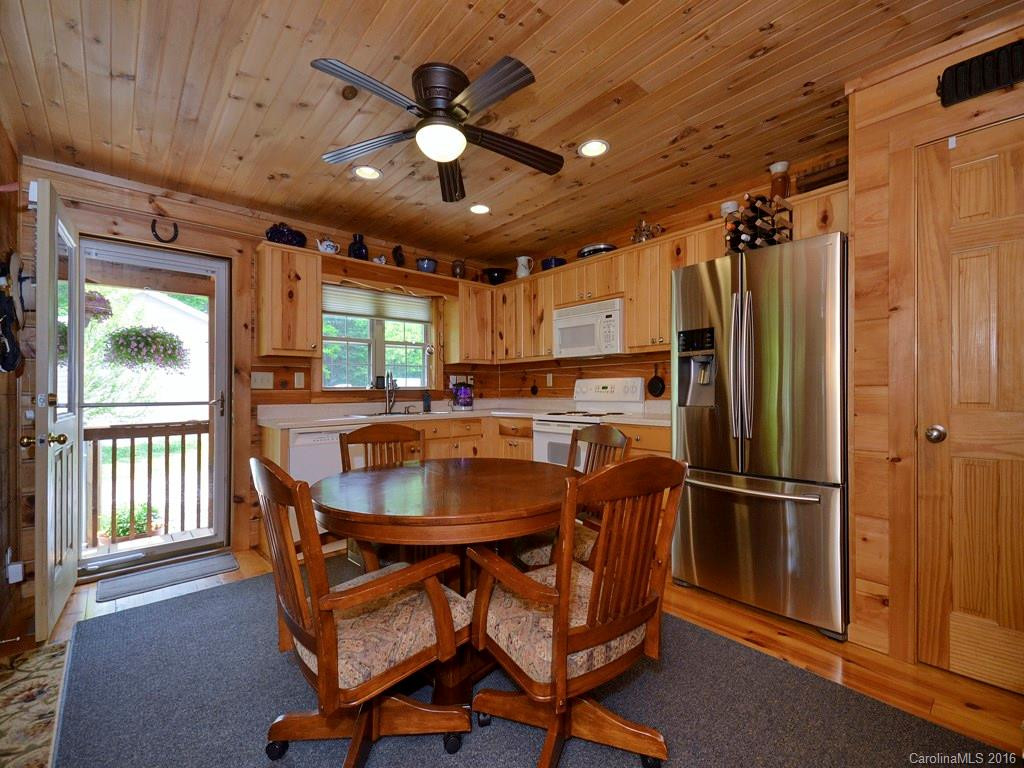 9 Pinnacle View Road - Photo 2