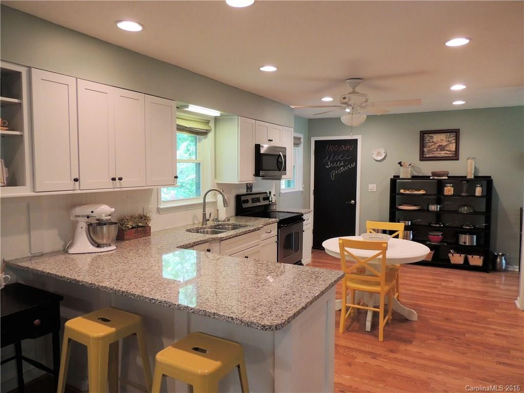 105 Muirfield Court #9 - Photo 11