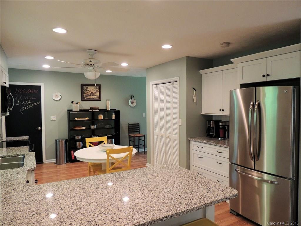 105 Muirfield Court #9 - Photo 12
