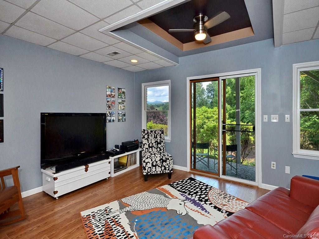 153 Mountain Valley Drive - Photo 14