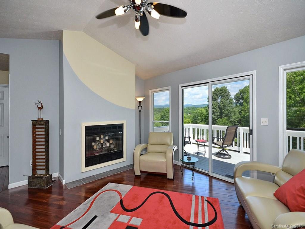 153 Mountain Valley Drive - Photo 3