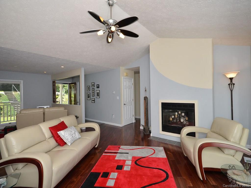 153 Mountain Valley Drive - Photo 5