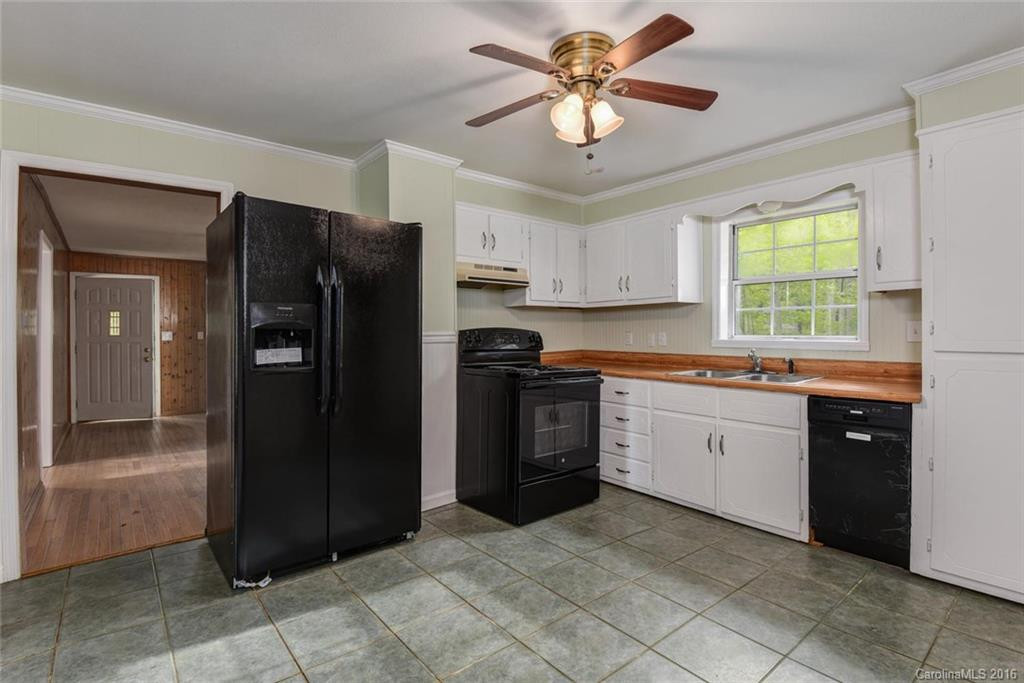 614 Emmas Grove Road - Photo 9